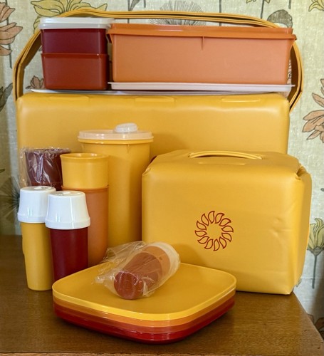 Vtg 80s tupperware picnic - 80s,